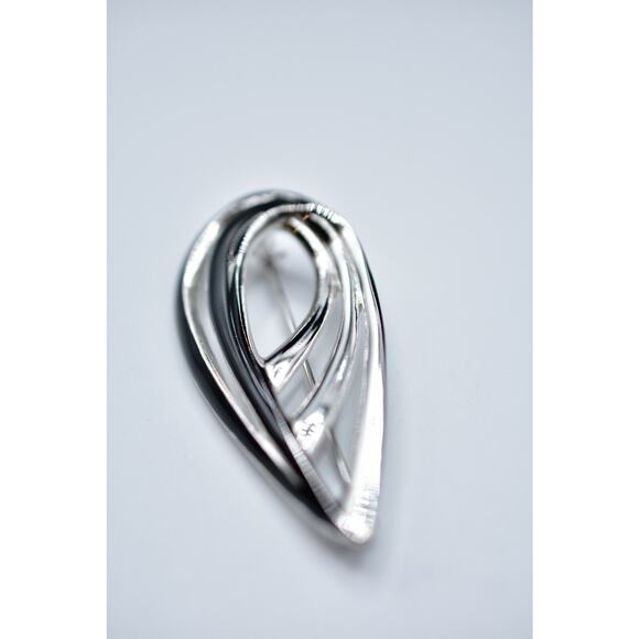 Trifari Vintage Pin Brooch Abstract Black Enamel Silver Tone Enamel Signed BinB - Picture 3 of 10